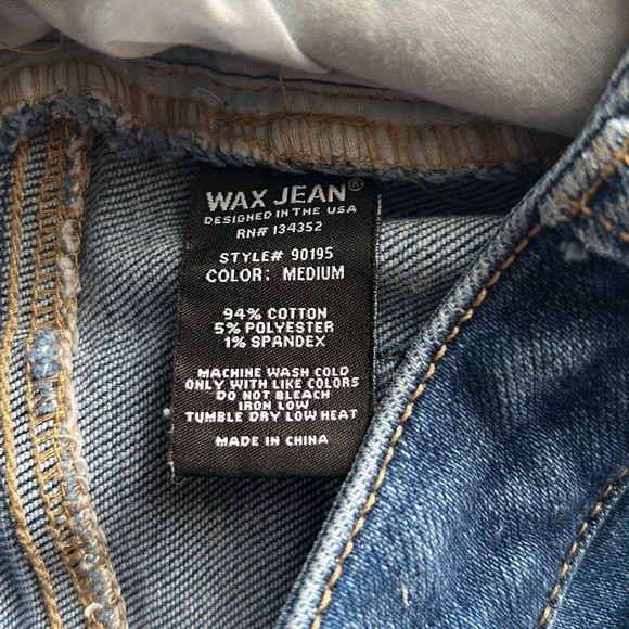 Wax Jeans Distressed Shorts, Size Medium - Picture 5 of 5